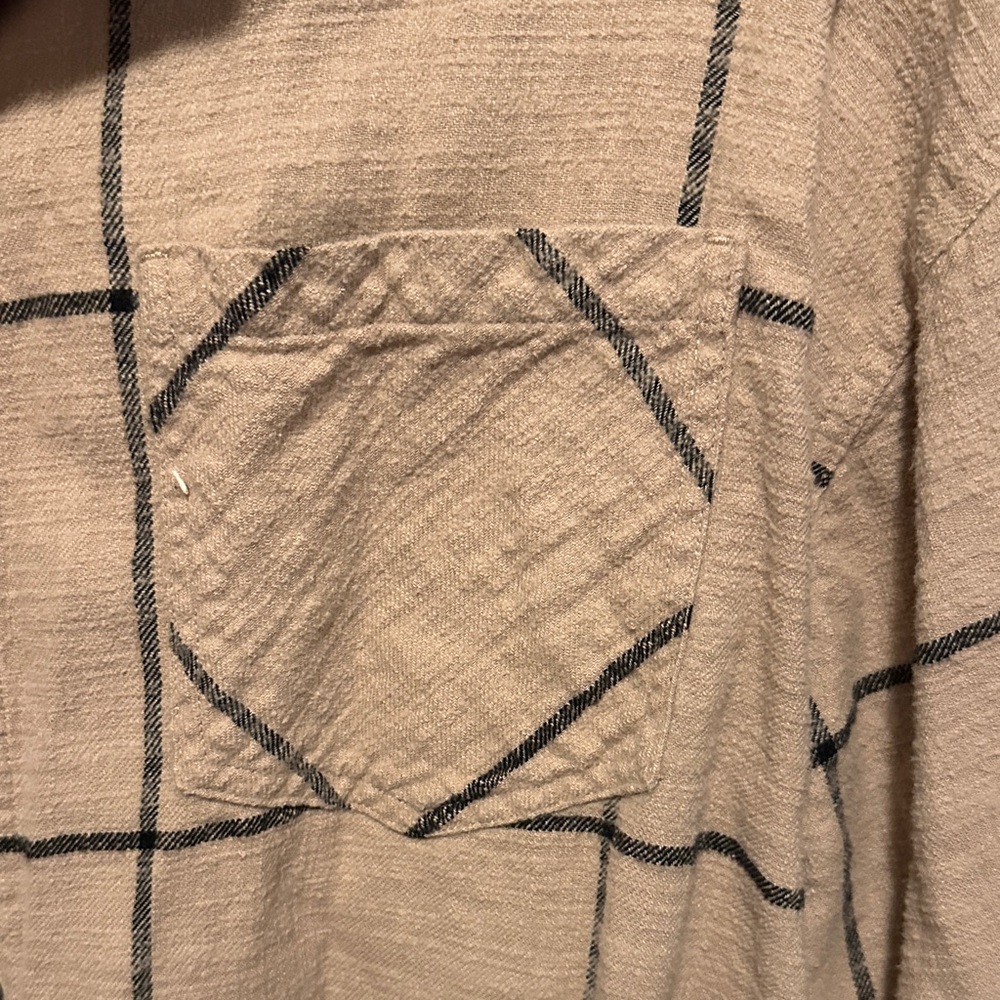 Maurices woman’s Tan Checkered Shirt Jacket - Picture 5 of 7